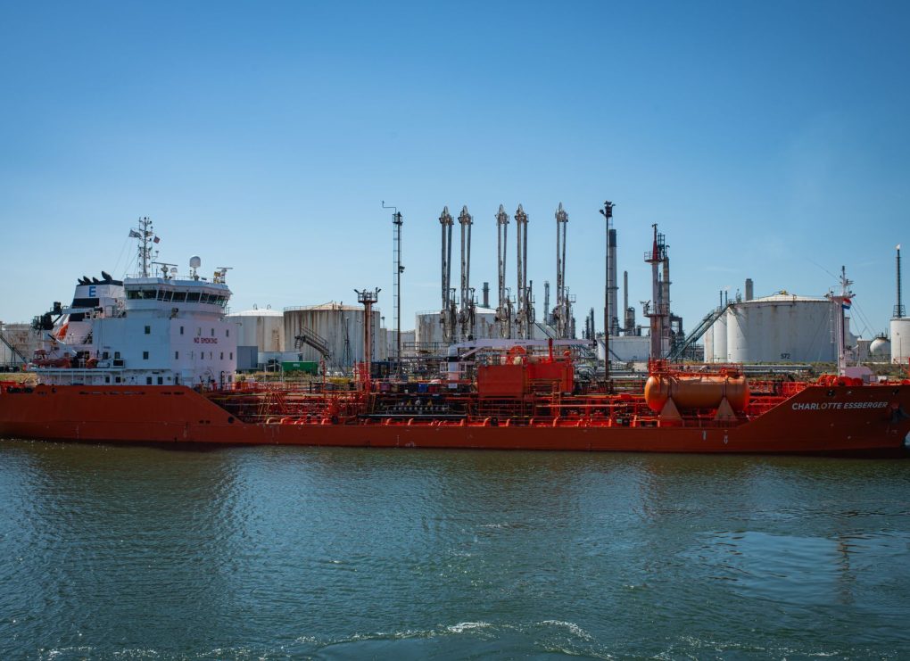 Cronos acquisition CanAdelaar