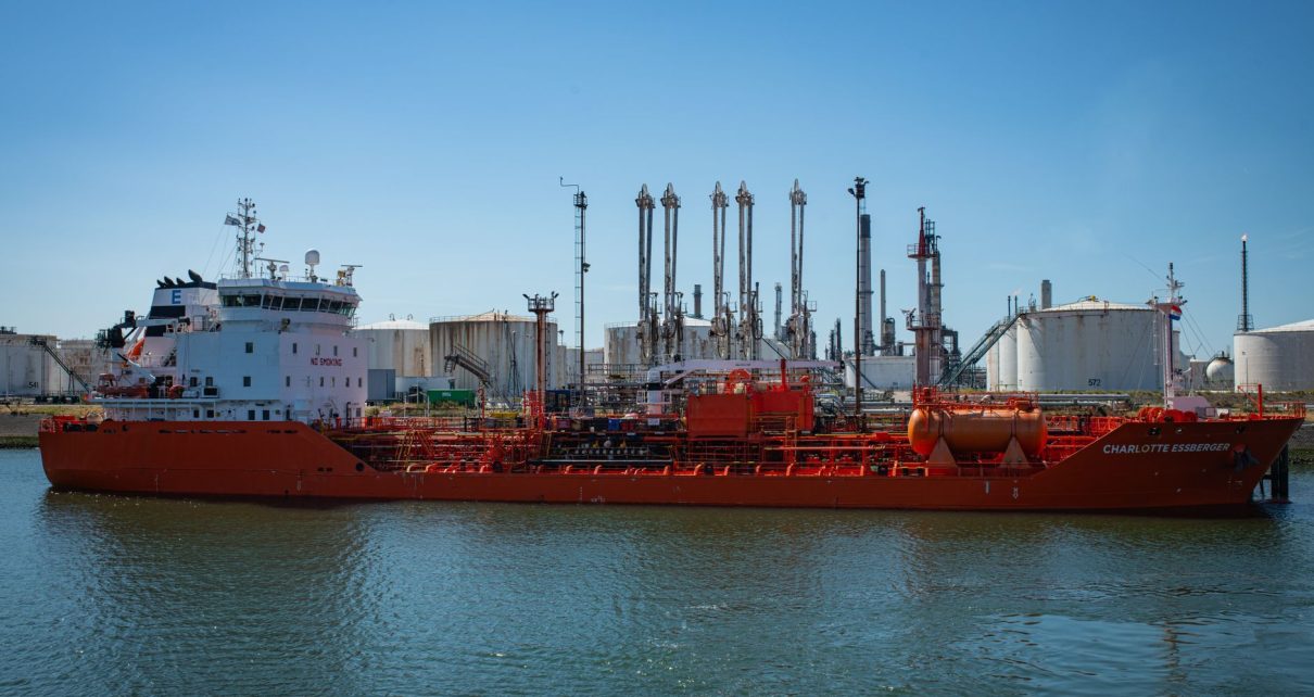 Cronos acquisition CanAdelaar