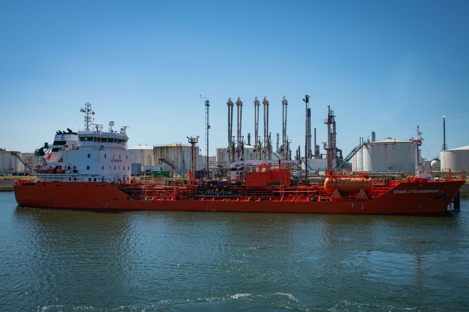 Cronos acquisition CanAdelaar